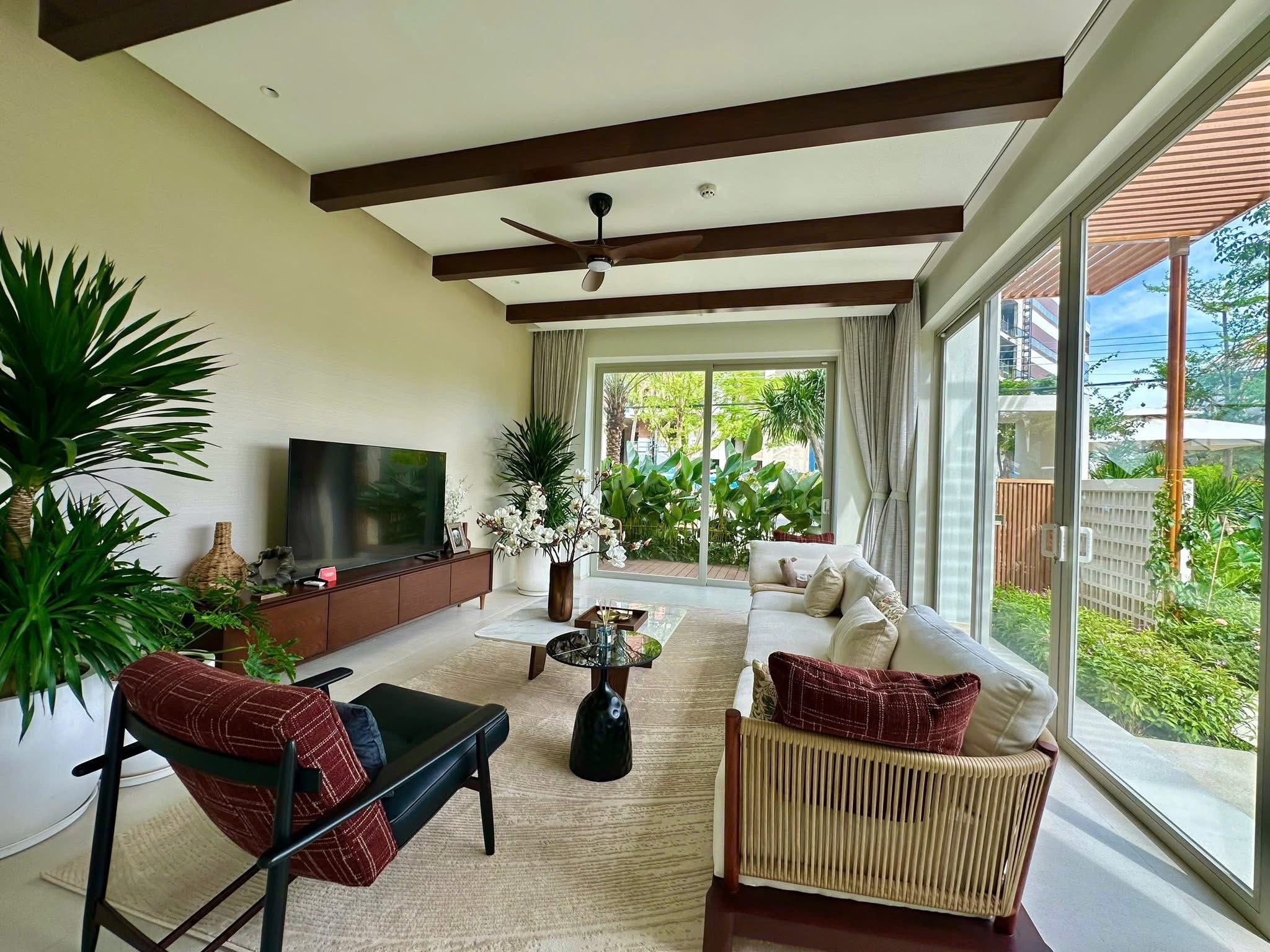 Sandy Villa